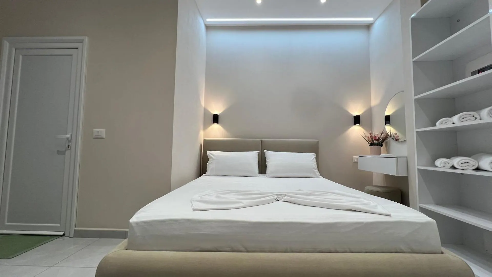 Aloju Rooms Vlore Guest house